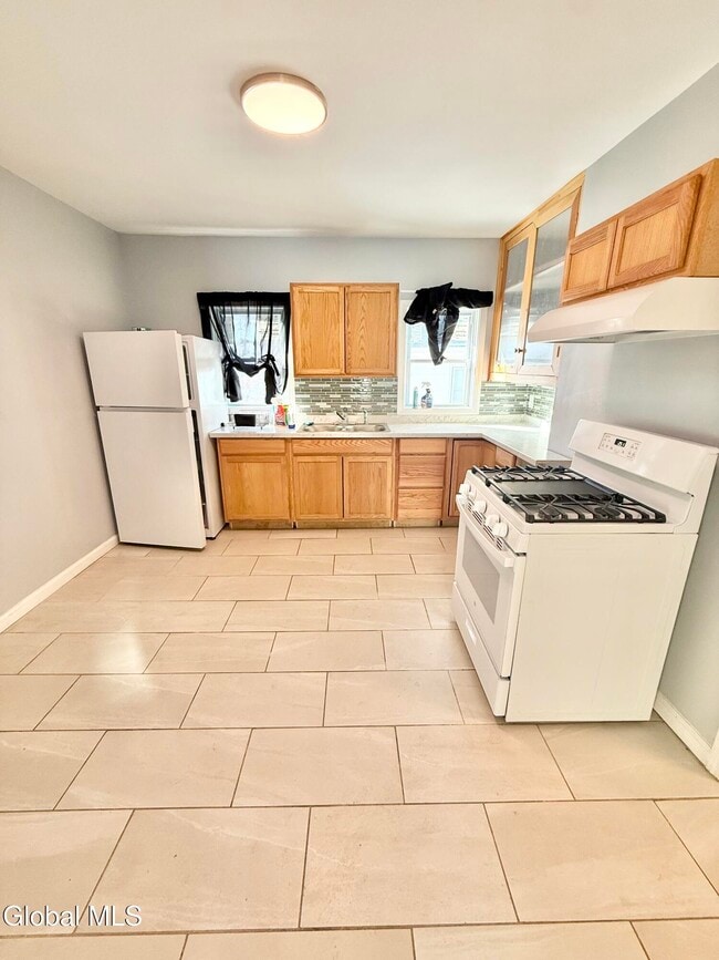 Building Photo - 1740 Van Vranken Ave.