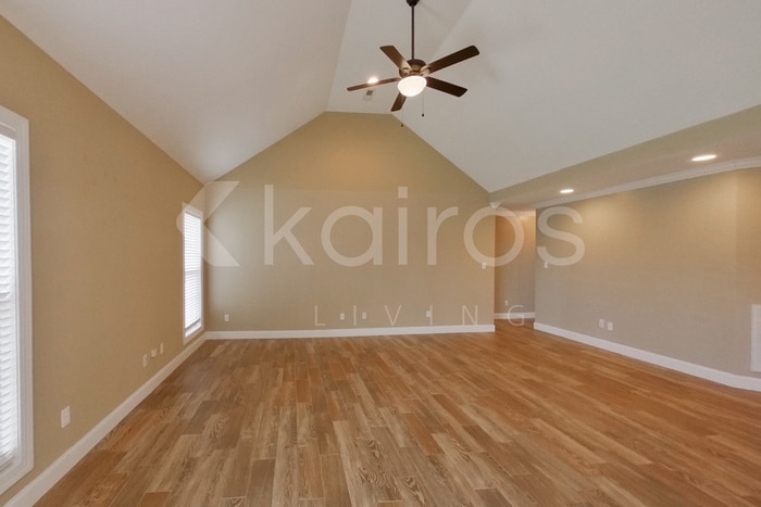 Building Photo - 94 Cottonwood Dr