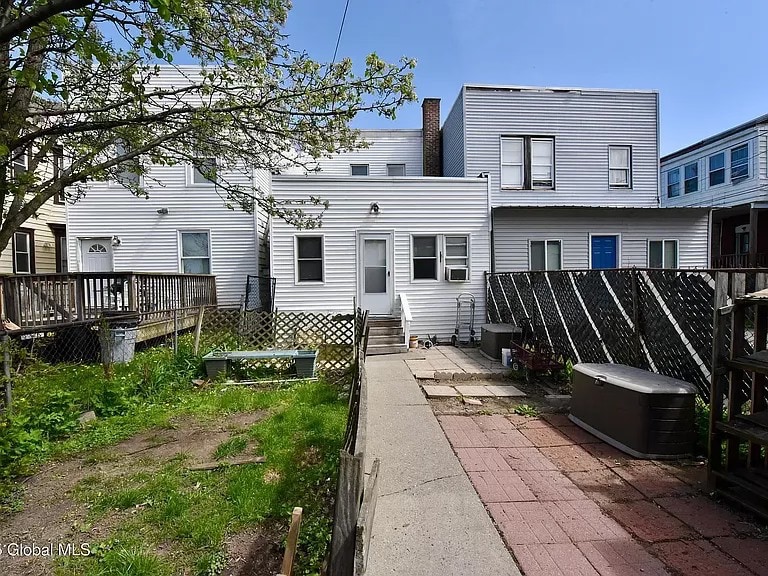 Building Photo - 450 Hamilton St