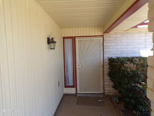 Building Photo - 4699 Round Rock Dr