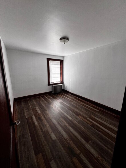 Building Photo - 203 N Reber St