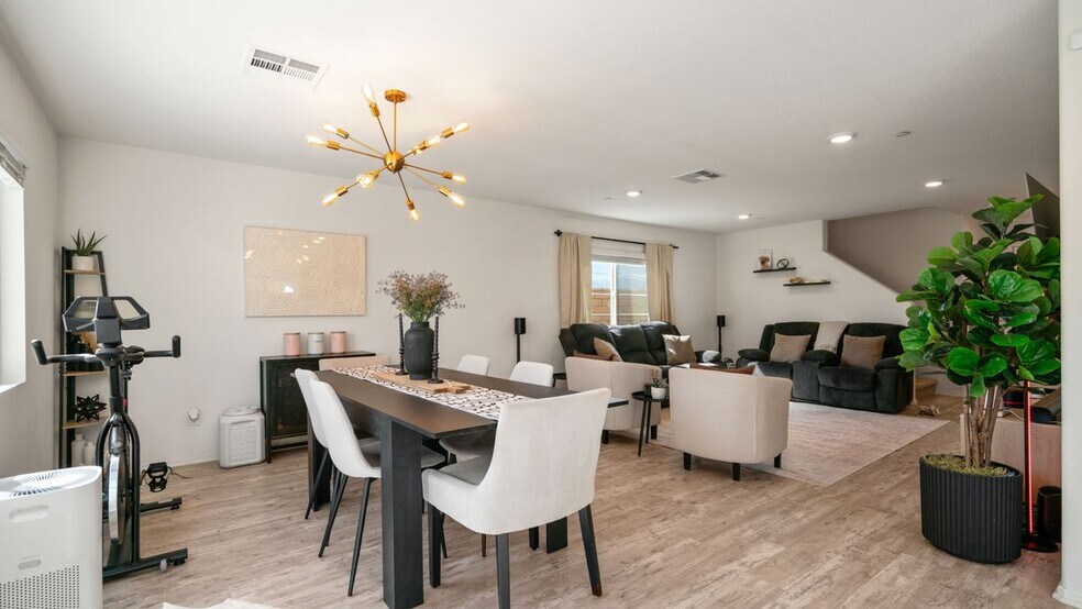 Building Photo - 67361 Rio Largo Rd