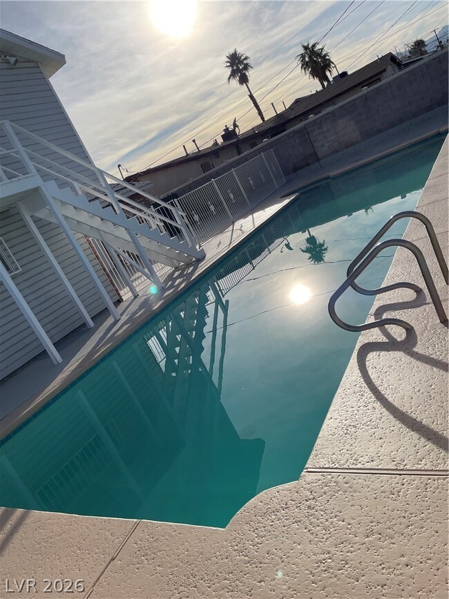 Building Photo - 6108 Fawn Cir