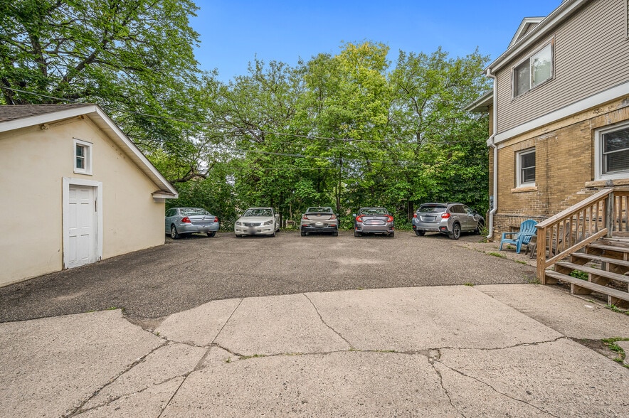 Building Photo - 2449 Pillsbury Ave S