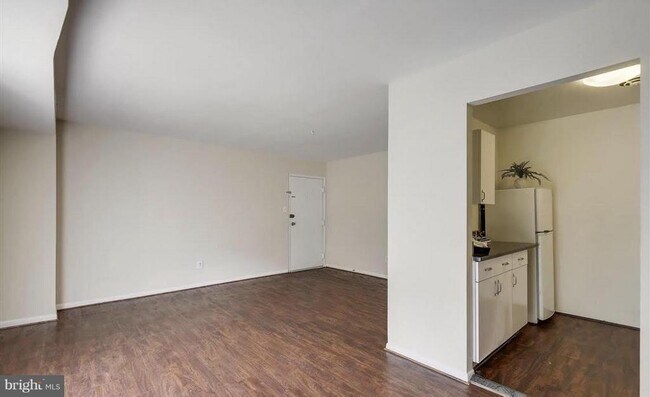Building Photo - 3408 25th St S