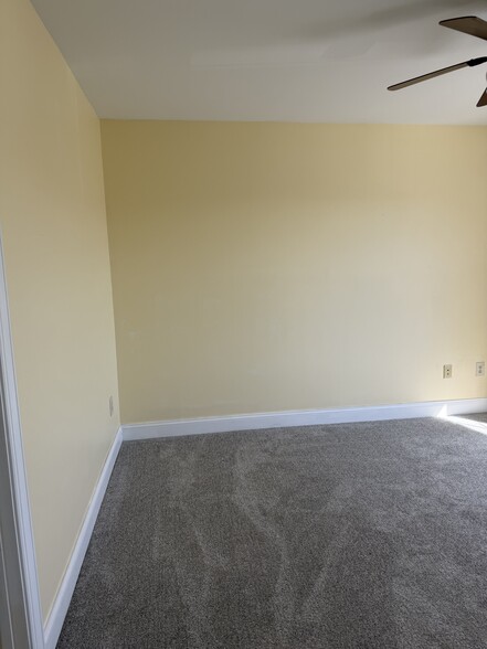 Secondary bedroom - 64 Scotch Cap Rd