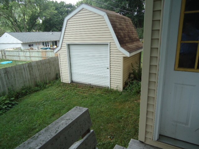 Building Photo - 506 12th Ave S