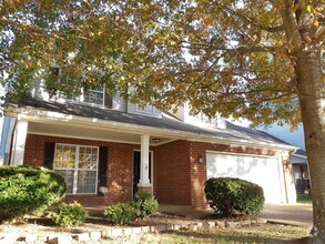 Building Photo - 3-Bed/2.5-Bath Cottage in Franklin Green!