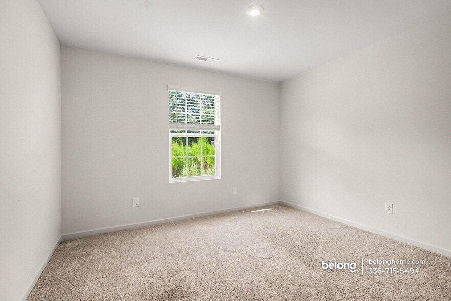 Building Photo - 385 Dasu Dr
