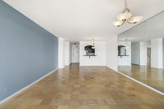 Building Photo - 7855 JFK Blvd E