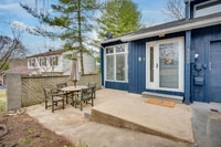 Building Photo - 5009 Emerald Dr