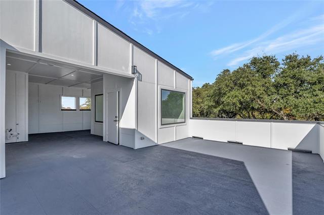 Building Photo - 3720 Fairfax Ave