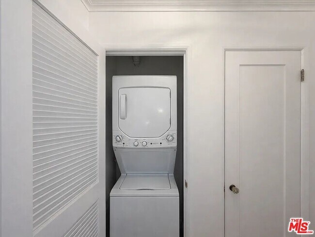 Building Photo - 1144 15th St