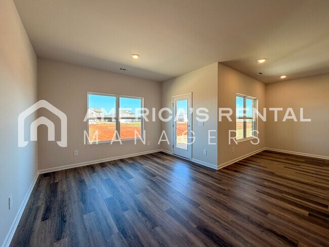 Building Photo - New Construction Home for Rent!