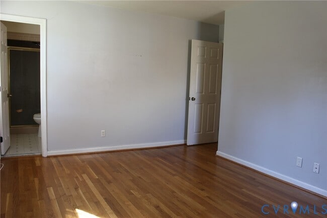 Building Photo - 1301 Canterbury Ln