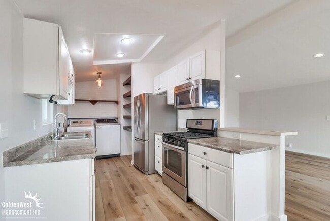 Building Photo - Relaxing 3Bdm 2Ba Single-Family Home in Spring Valley Neighborhood - MI Special