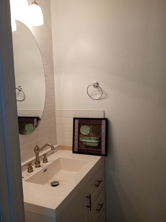 Building Photo - 1017 Wheel House Ln