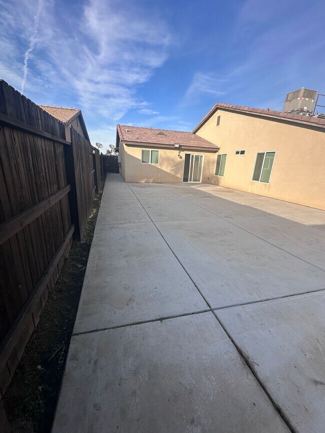 Building Photo - 509 Chapultepec Ave