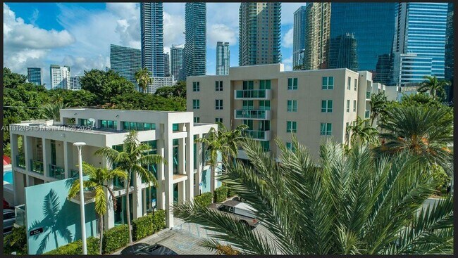 Primary Photo - 1550 Brickell Ave