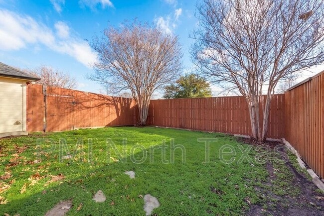 Building Photo - 3708 Bryson Dr