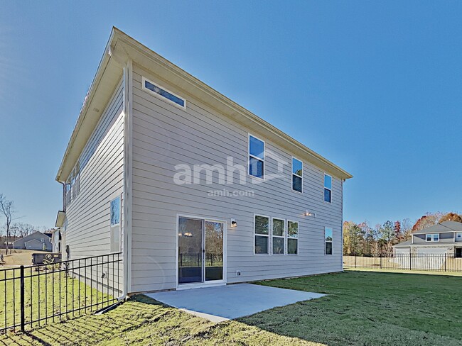 Building Photo - 303 Elmhurst Dr