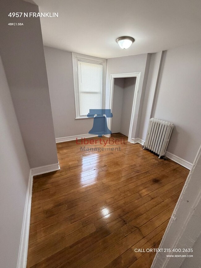 Building Photo - 4957 N Franklin St