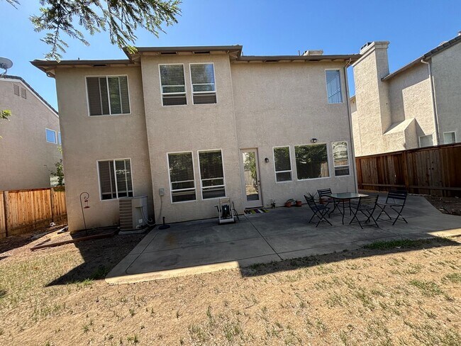 Building Photo - 9829 Waterfowl Dr