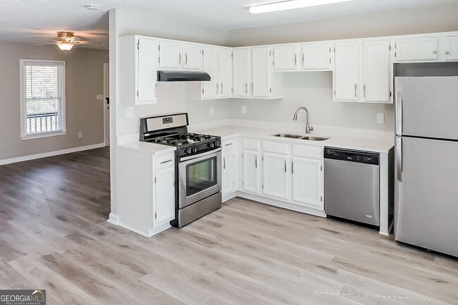 Building Photo - 87 Oak Landing Cir