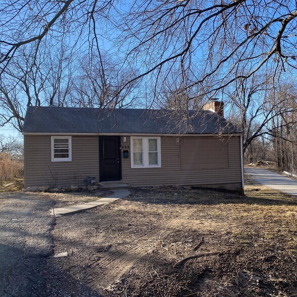 Primary Photo - 332 N Cedar Ave