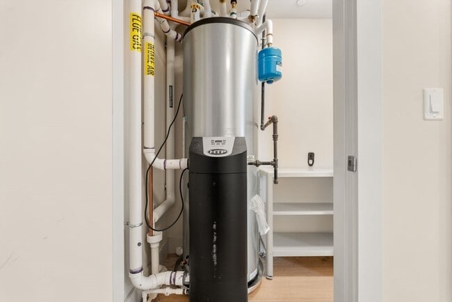 Building Photo - 121 Portland St