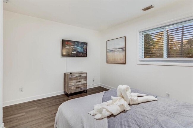 Building Photo - 3490 Turner Heights Dr