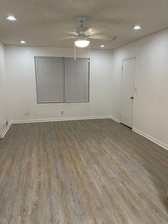 Building Photo - 2436 Raleigh St