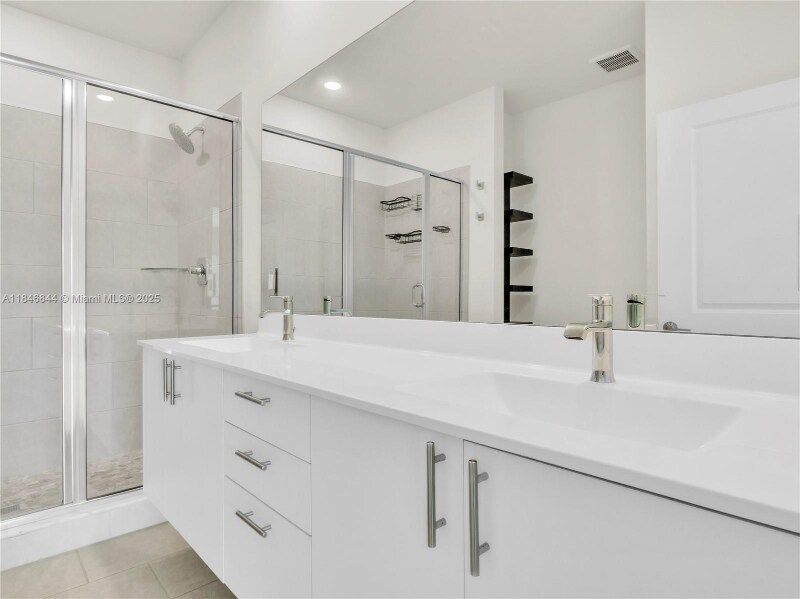 Building Photo - 8001 NW 41st St
