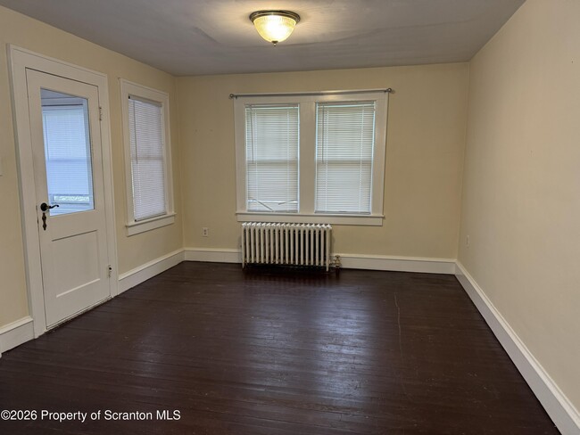 Building Photo - 308 Layton Rd
