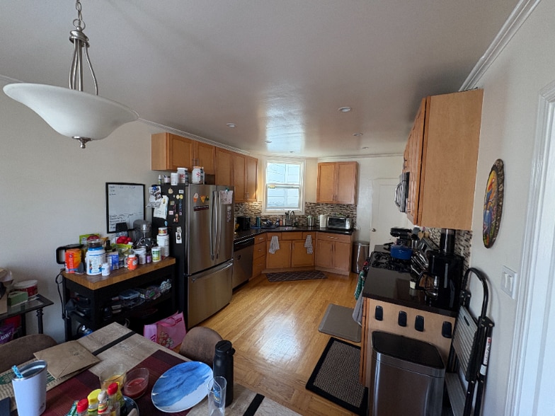 Building Photo - 143 Monterey Blvd