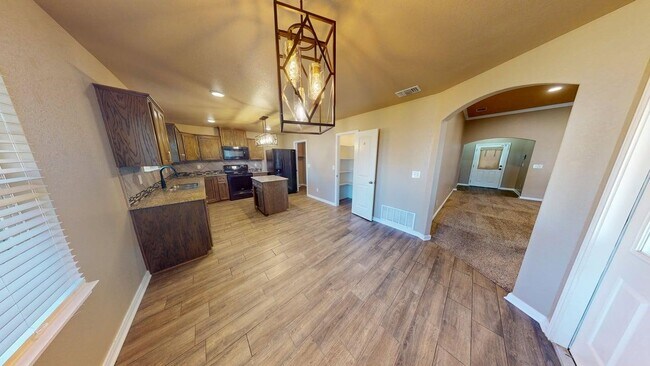 Building Photo - 307 Dober St