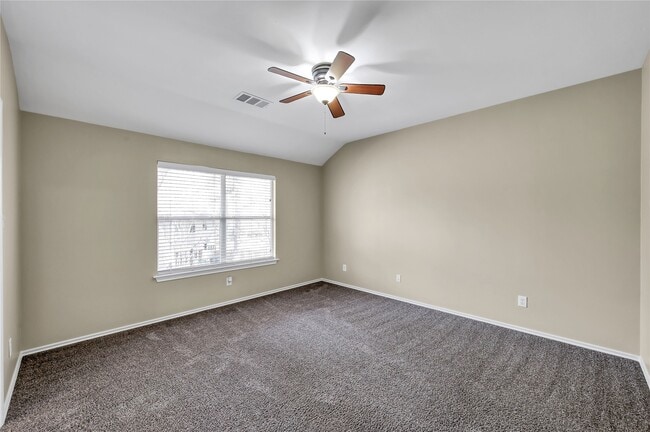 Building Photo - 19 Peach Ridge Pl