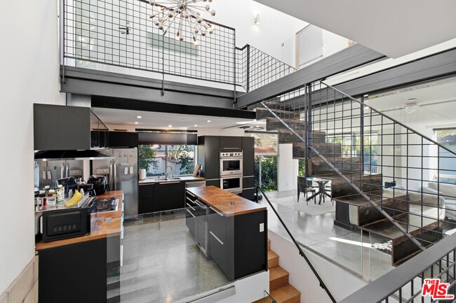 Building Photo - 6127 Glen Tower St