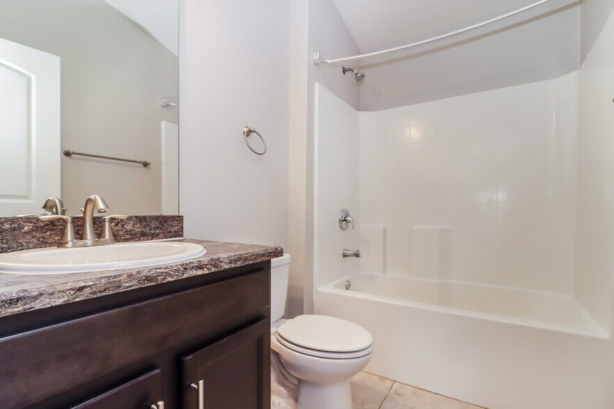 Building Photo - 13255 Niti Dr