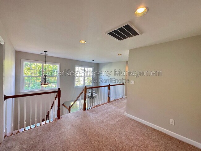 Building Photo - 701 Kirkeenan Cir