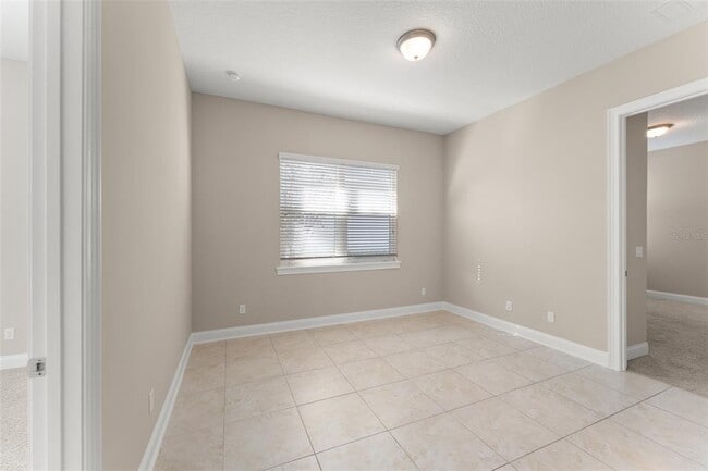 Building Photo - 13833 Behring Ave