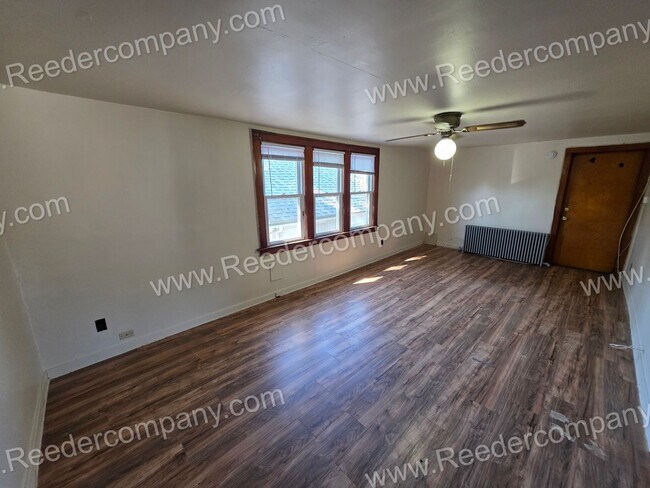 Building Photo - 3915 Catalpa St