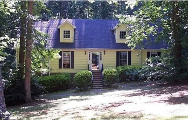 Building Photo - 240 Brandenburgh Cir