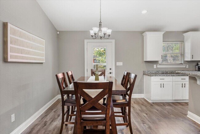 Building Photo - 5424 Maverick Ln