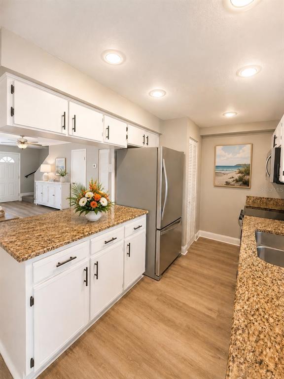 Building Photo - 11905 Cypress Vista