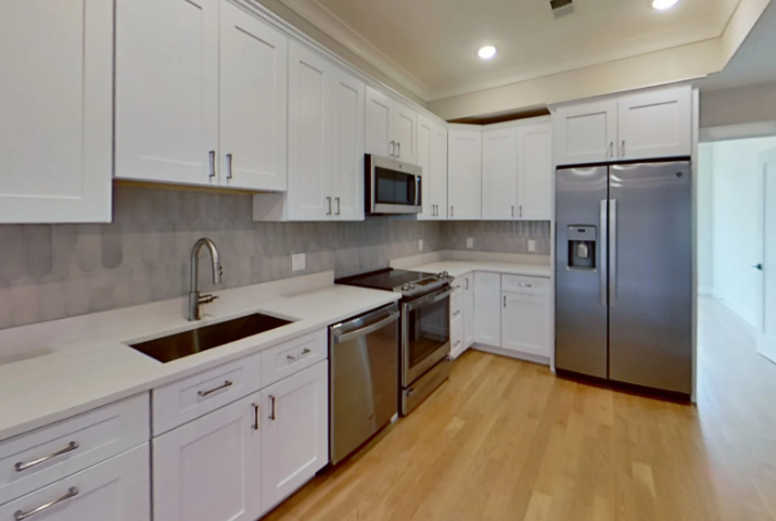 Apt 7 - 104 Warren St