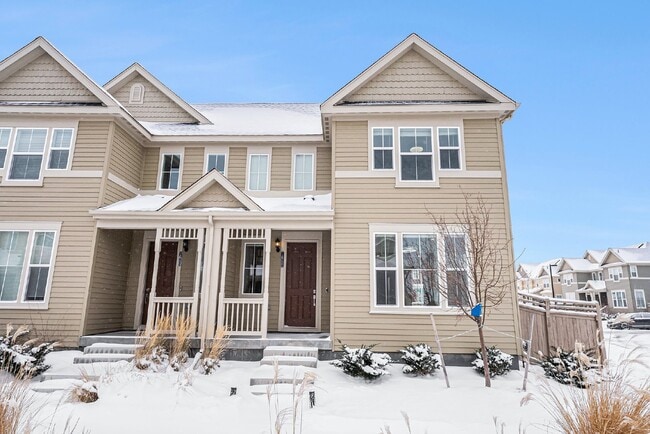 Building Photo - "Spacious 4-Bedroom Duplex Oasis with 3 Full Baths in Erie, CO - Your Perfect Home Awaits!"