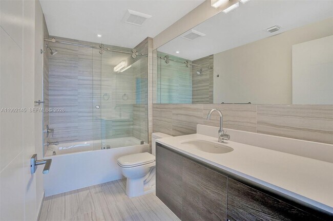 Building Photo - 301 Altara Ave