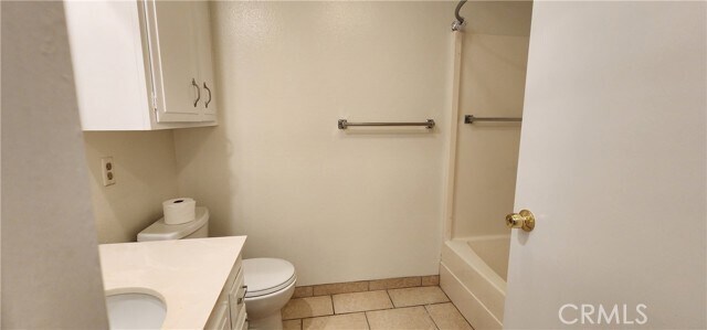 Building Photo - 2114 Via Puerta