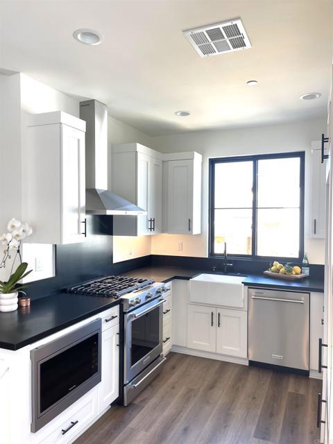Building Photo - 1303 Bergamo Pl